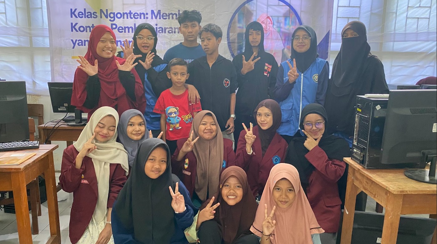 Perpustakaan UNIMUS Dorong Siswa Desa Jamus Bikin Konten Belajar Kreatif